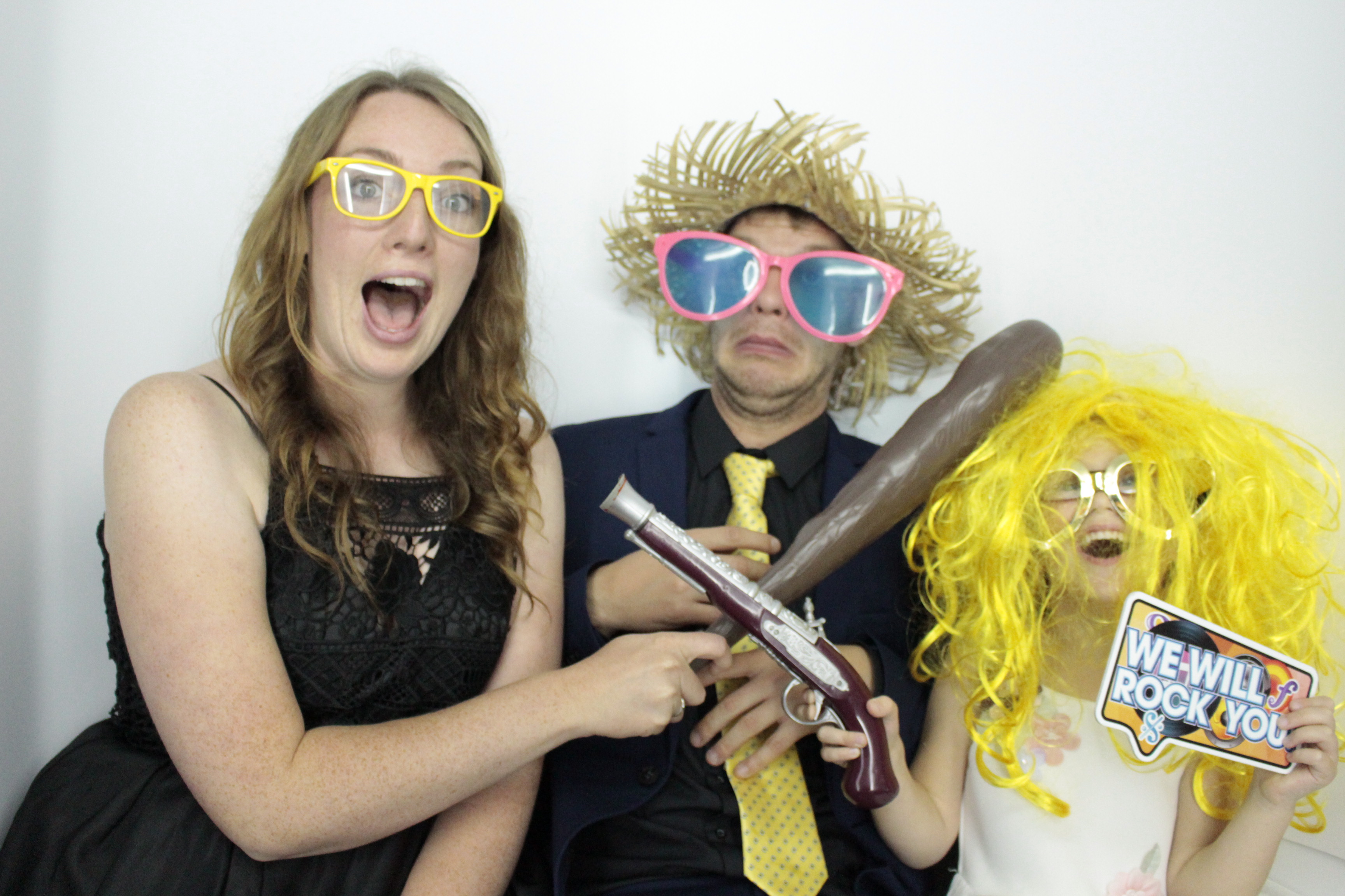 Louise & Dan's Big Day | View more photos from the event at gallery.myphotoboothexperience.co.uk/u/MyPhotoBoothExperienceLtd/Louise-Dans-Big-Day